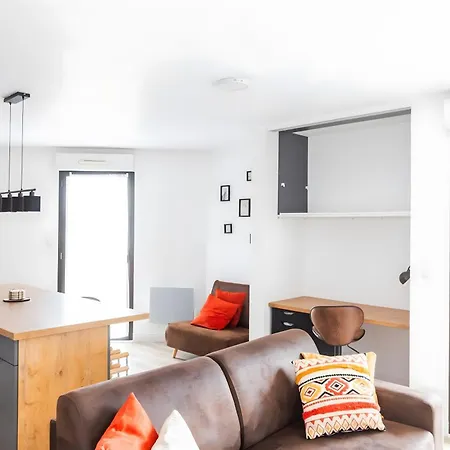 Comfy Counord Place *